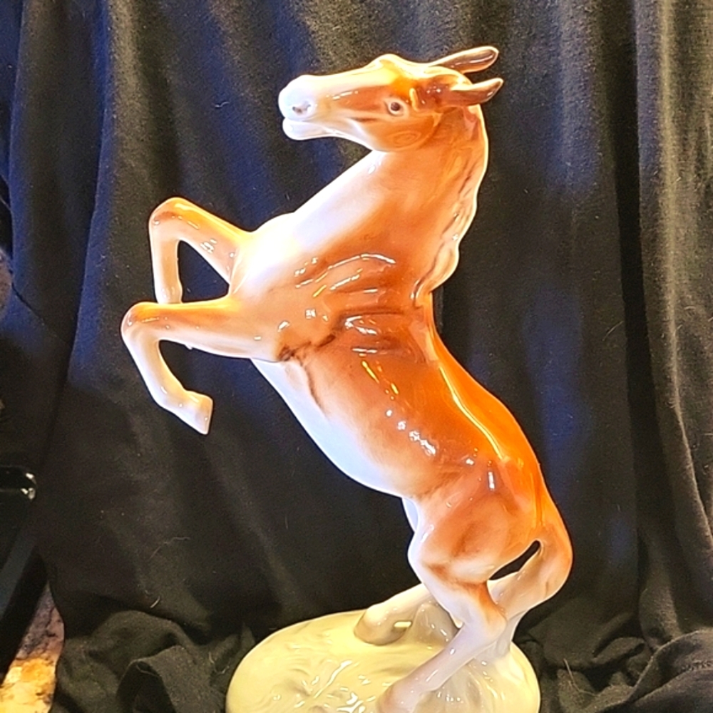 Royal Dux Horse 1970s